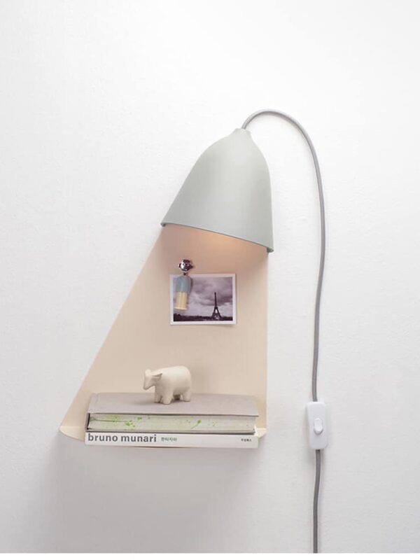 ilsang-isang-lamp-shelf-matte-moss-grey-sfeer Shelf | Wandlamp met schapje